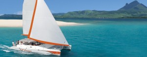 luxury-catamaran-cruise-ile-aux-cerfs (2)