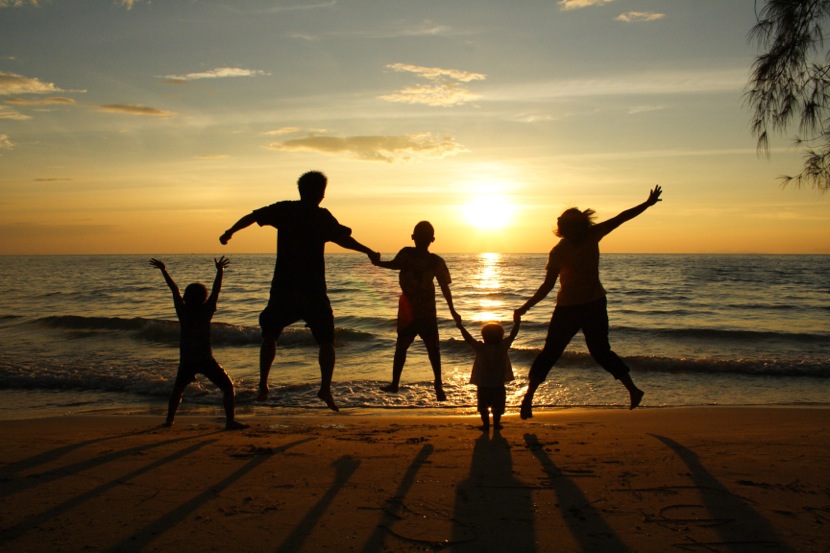 beach-silhouette