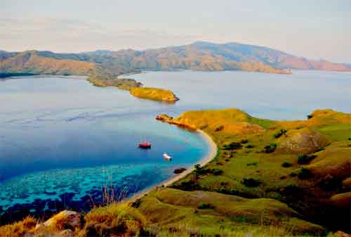 Wisata Pulau Komodo Yang Dilirik Wisatawan Lokal Maupun Wisatawan Mancanegara 04 - Finansialku