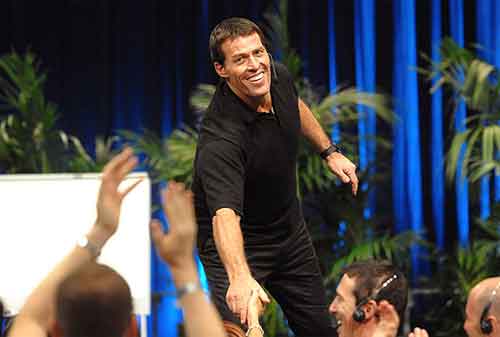 Pahami Teori Kesuksesan ala Tony Robbins – Motivator Termahal Di Dunia