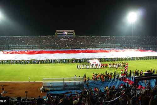 Pengibaran Bendera Merah Putih Anti Mainstream di Indonesia, Lihat yang Kedua! 05 - Finansialku