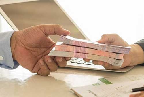 Pilih KTA atau Pinjaman Online, Mana yang Lebih Menguntungkan 01 - Finansialku