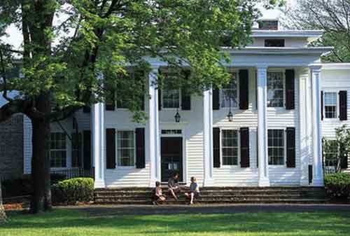 10 Sekolah Termahal di Dunia, Wow! 1 Tahun Rp1,3 Miliar 01 - Finansialku