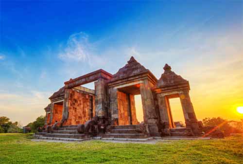 198-Wisata-Jogja-55.-Candi-Ratu-Boko