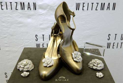 Sepatu Termahal di Dunia 10 Stuartz Weitzman Retro - Finansialku