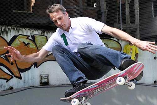 Atlet-Pebisnis-12-Tony-Hawk-Finansialku