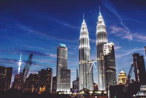 Destinasi-Luar-Negeri-04-Kuala-Lumpur-Finansialku