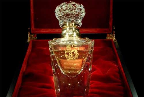 10 Parfum Pria Termahal di Dunia 01 - Finansialku