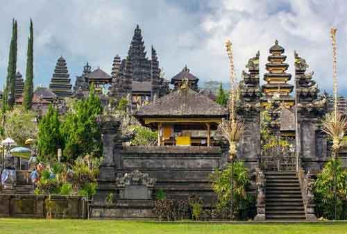 Paket Wisata Bali 14 Pura Besakih - Finansialku