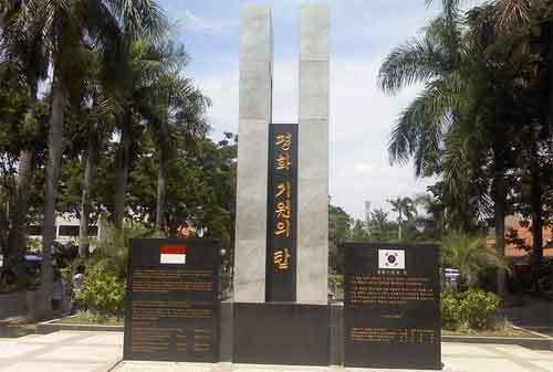 Taman di Surabaya 22 - Taman Persahabatan 2