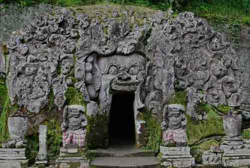 Wisata-di-Bali-07a-Gua-Gajah---Finansialku
