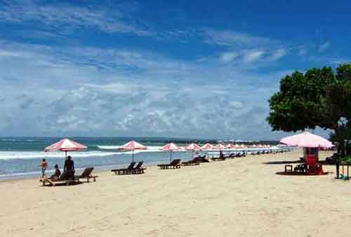 Wisata-di-Bali-29a-Pantai-Kuta---Finansialku