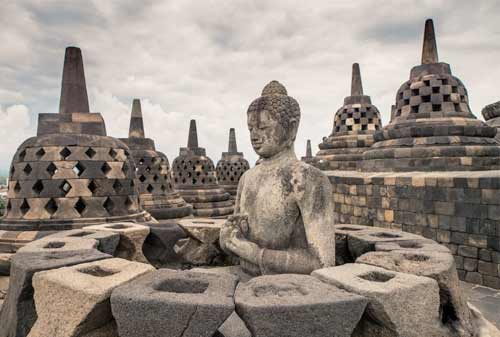 Misteri-9-Bangunan-Kuno-Termewah-Buatan-Manusia-Borobudur-12-Finansialku