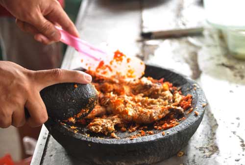 Menakar Fenomena Ayam Geprek 02 Finansialku