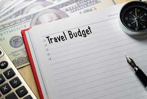 Tips-Liburan-Enggak-Over-Budget-02-Finansialku