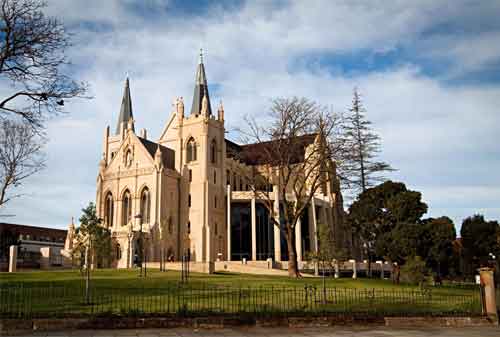 Penasaran Rahasia Liburan ke Perth Australia Gini Cara Mewujudkannya! 09 St. Mary’s Cathedral - Finansialku