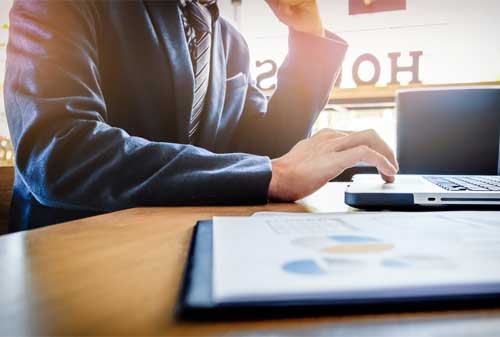 Teman-Teman HRD Sudah Tahu, Bagaimana Cara Perhitungan Upah Lembur sesuai Undang-Undang 02 Kerja Lembur 2 - Finansialku