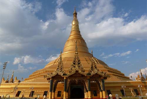 Tempat Wisata Myanmar 03 (Uppatasanti Pagoda) - Finansialku