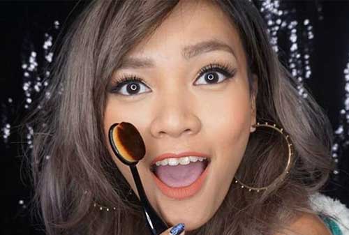 Vloggers Ikuti Cara dan Tips Menambah Viewers 09 Rachel Goddar - Finansialku