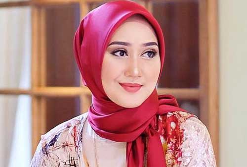 Emansipasi Wanita Hal Yang Bisa Kamu Petik Dari Tokoh Wanita Ini, Dijamin Sukses! 07 Dian Pelangi - Finansialku