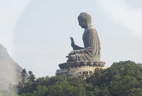 Patung Buddha Terbesar Di Hong Kong 02 - Finansialku