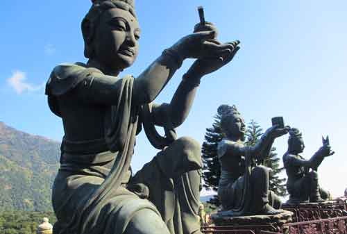 Patung Buddha Terbesar Di Hong Kong 08 - Finansialku