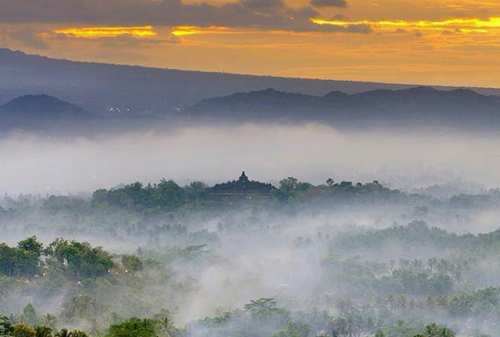 Tempat Wisata Jawa Tengah 08 Punthuk Setumbu - Finansialku