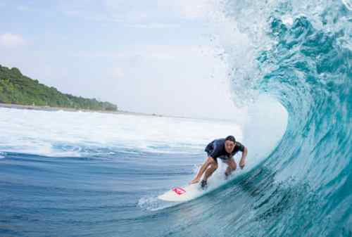 Suka Surfing Kunjungi 5 Tempat Terbaik Berselancar 02 Mentawai - Finansialku