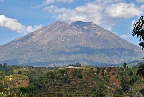 Gunung Rinjani 05 - Finansialku