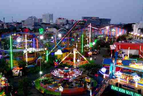 Taman Hiburan 7 Suroboyo Carnival Park - Finansialku